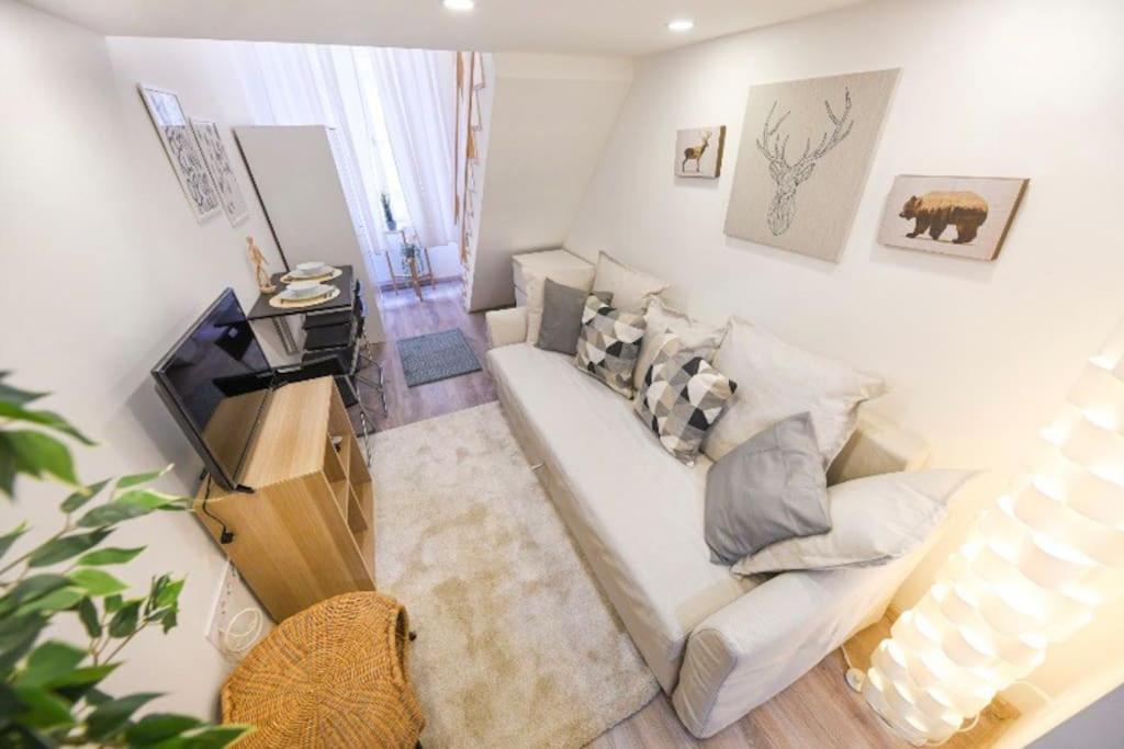 1 Bedroom Flat In Nyar Str., Central Budapest Exteriör bild