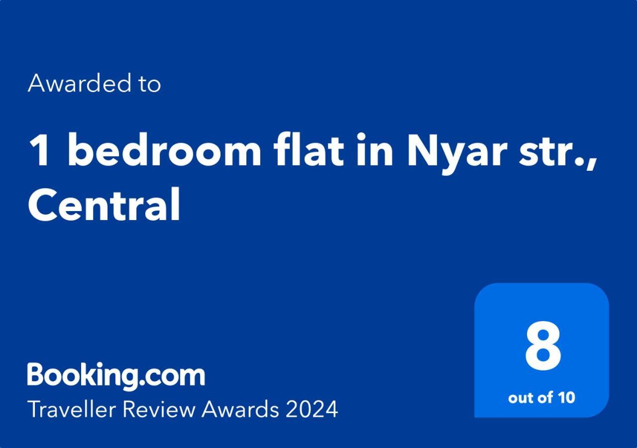1 Bedroom Flat In Nyar Str., Central Budapest Exteriör bild